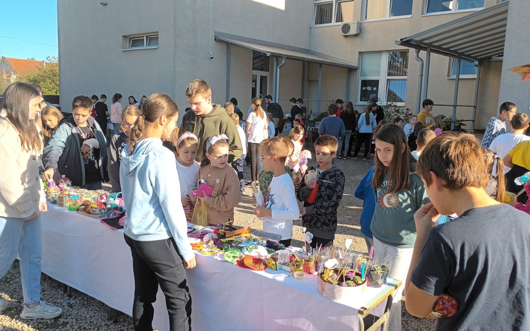 „За Ненадов осмијех“ хуманитарни базар