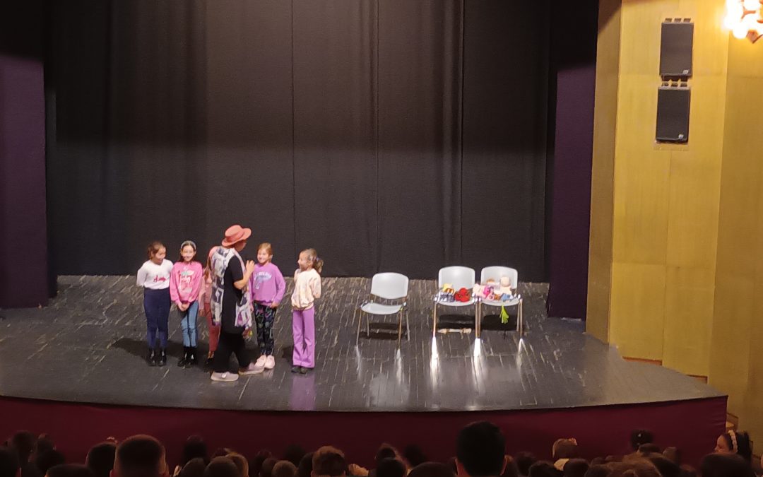 Едукативна представа за дјецу „Нака Супербака“