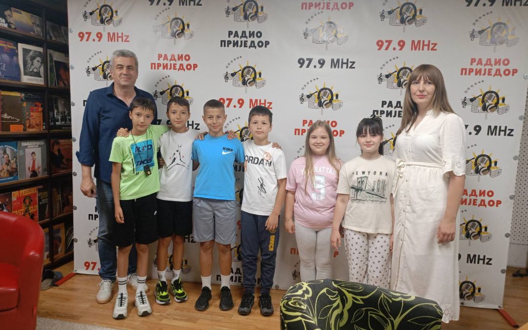 Посјета ученика четвртог разреда Радио Приједору