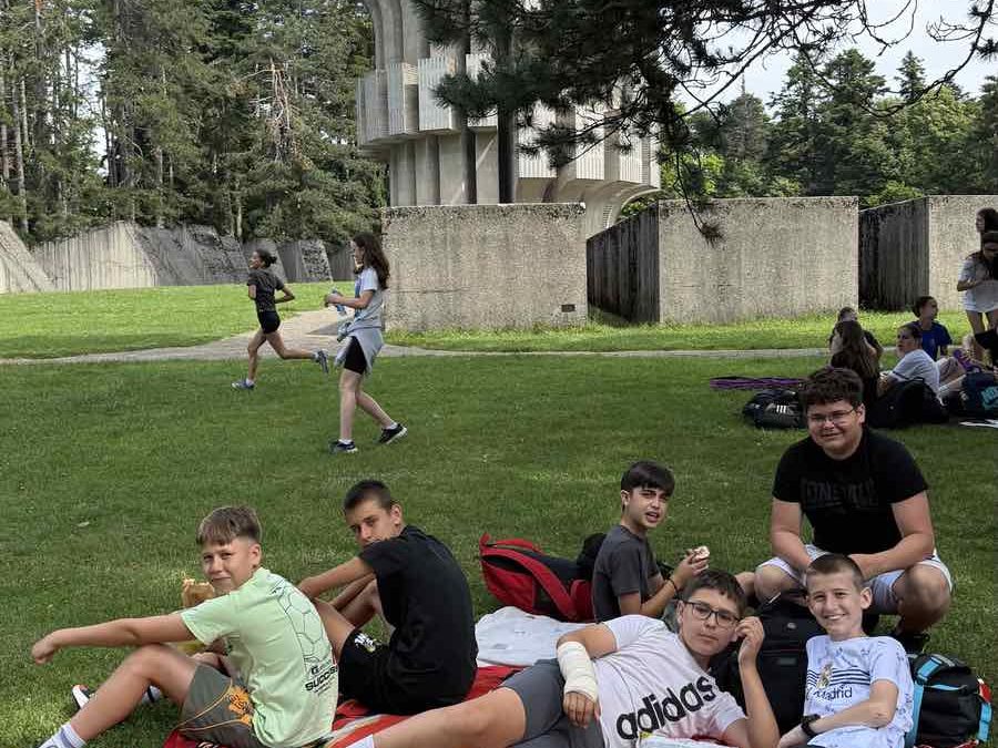 Шестаци и седмаци уживали на Козари и у Љекарицама!